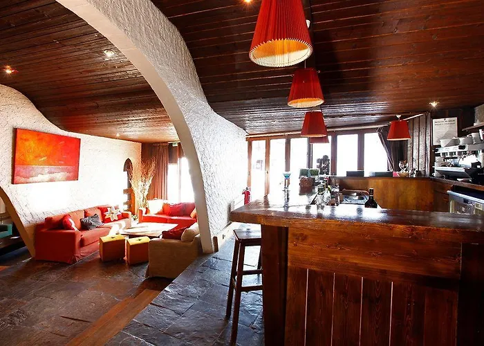 Des Dromonts By Sowell Collection Otel