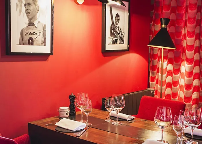 Des Dromonts By Sowell Collection Otel