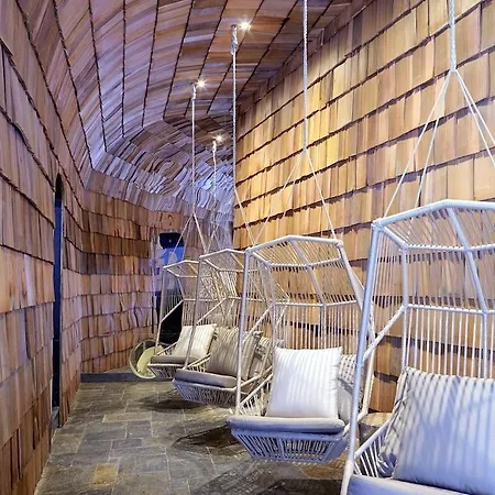 Des Dromonts By Sowell Collection Hotel 4*